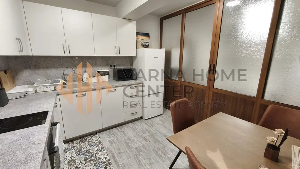 Brand new, extended studio apartment is available for rent, located in the central part of the Asparuhovo district. - 5