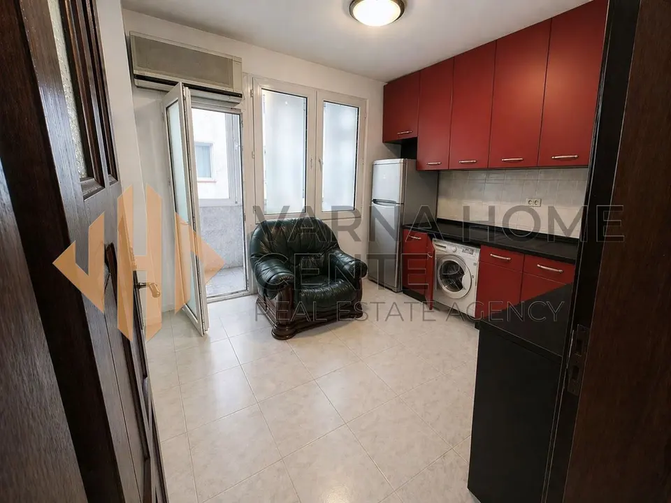 Продава апартамент - 3