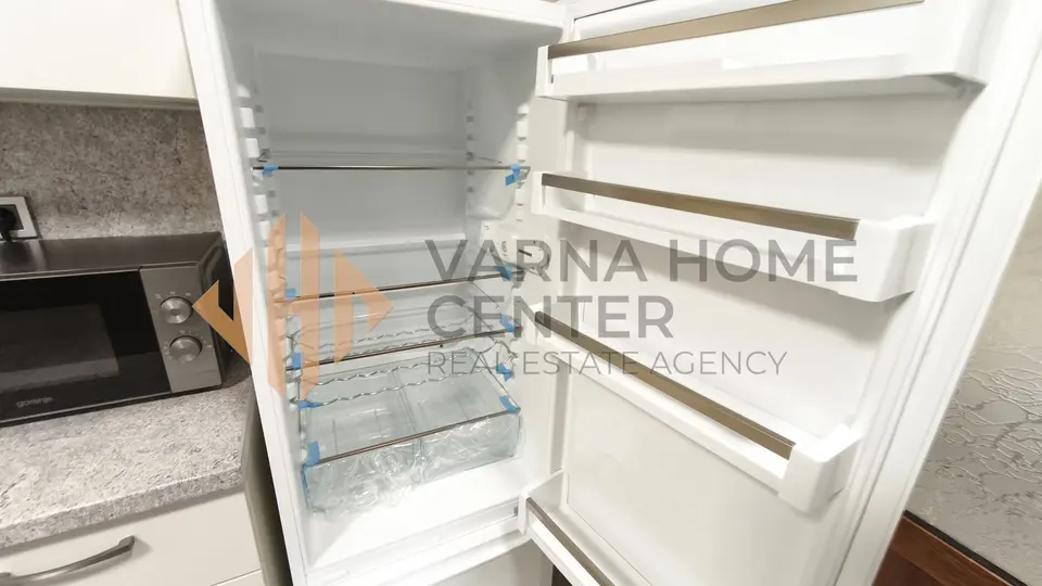 Brand new, extended studio apartment is available for rent, located in the central part of the Asparuhovo district. - 7