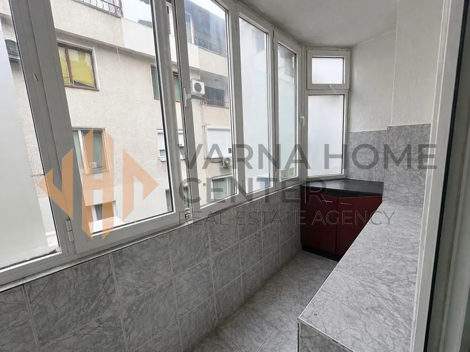 Продава апартамент - 9